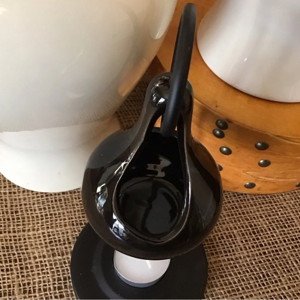 Tear drop and metal frame essential oil warmer diffuser